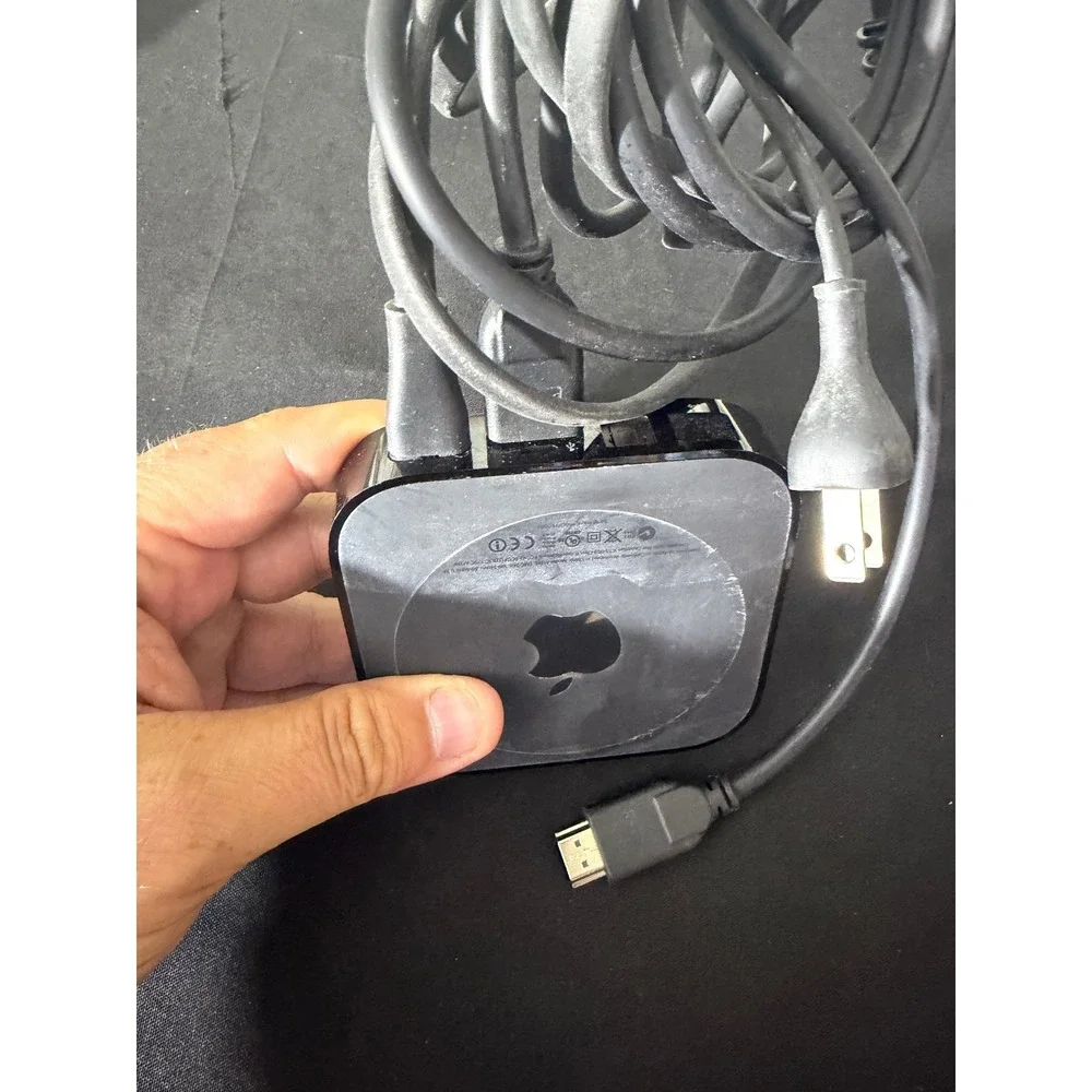 Apple TV 3rd Gen A1427 Black Good Streaming Media Player with Cables Working
